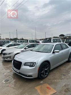 کرایسلەر 300